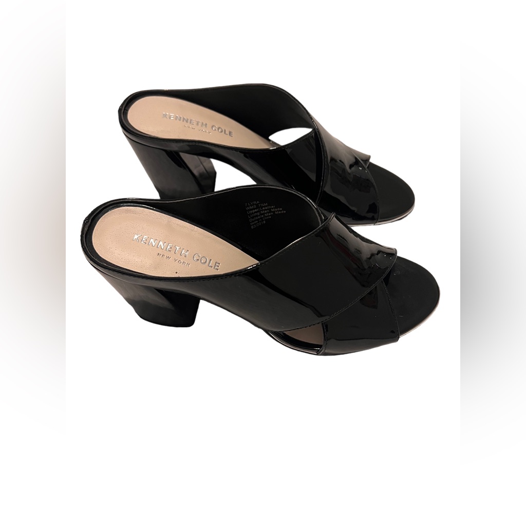Kenneth Cole Women’s Patent Leather Slip-On Heeled Sandals Size 7.5 Color Black